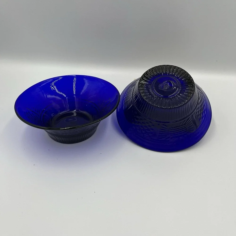 Small Vibrant Cobalt Blue Vintage Glass Bowls 5.25